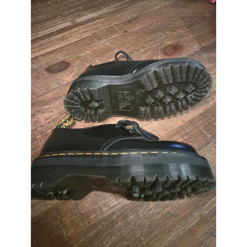 Dr. Martens selling gorgeous